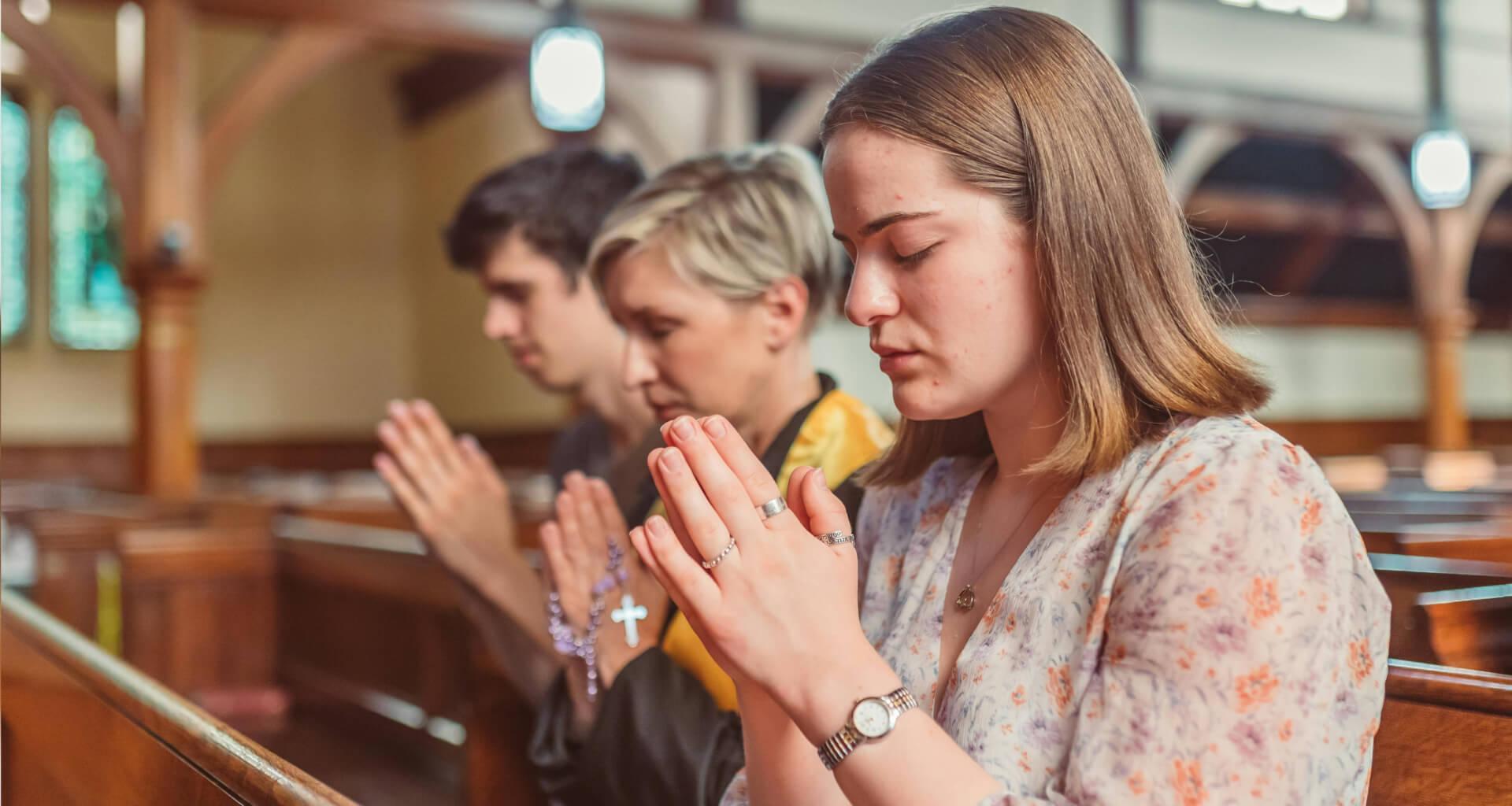 Ambiente de una reunión musical en la iglesia